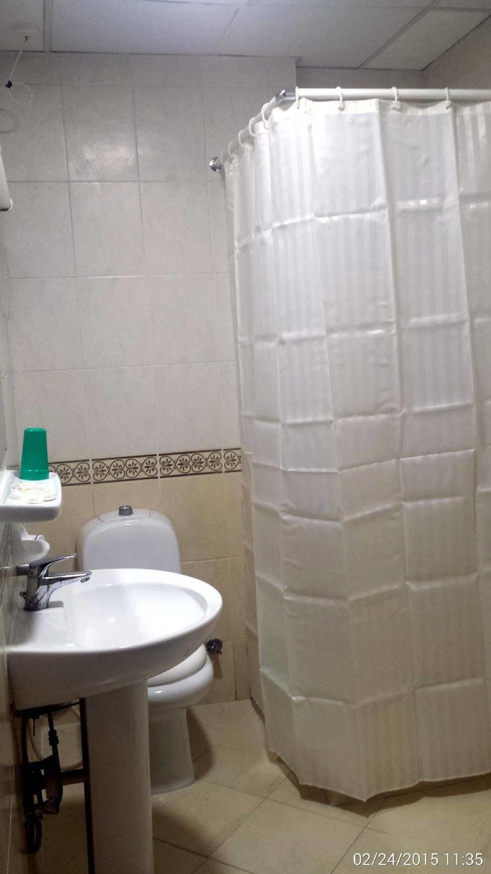 Al Reem Hotel Apartments シャルジャ エクステリア 写真